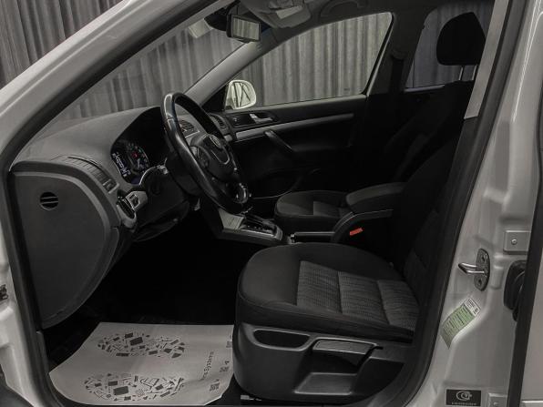 Skoda Octavia II (A5) Рестайлинг с пробегом 2012 года, цена 849 000 рублей, 199000 км, лифтбек, Автокод Объявления