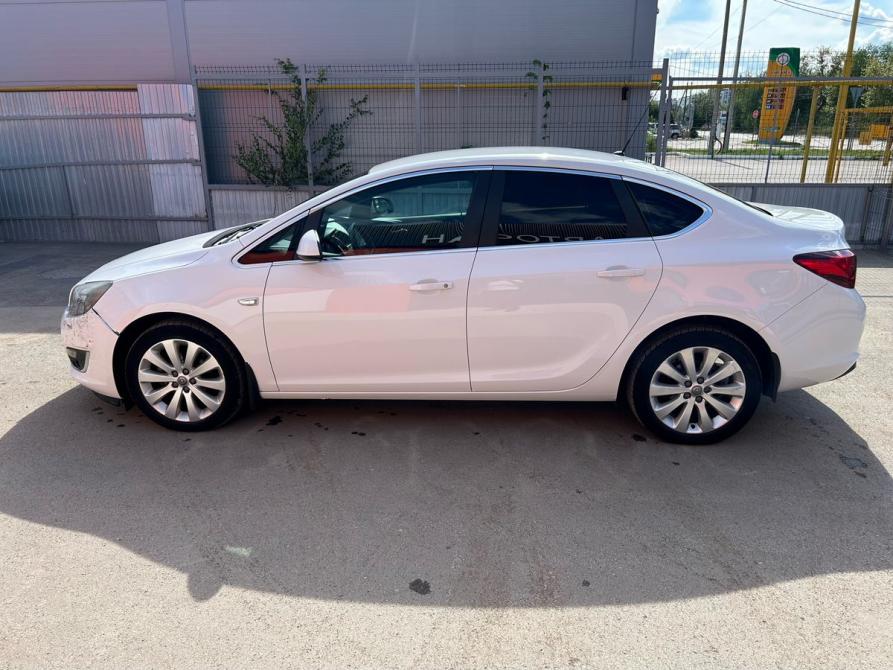 Opel Astra J Рестайлинг Сызрань  - изображение 8