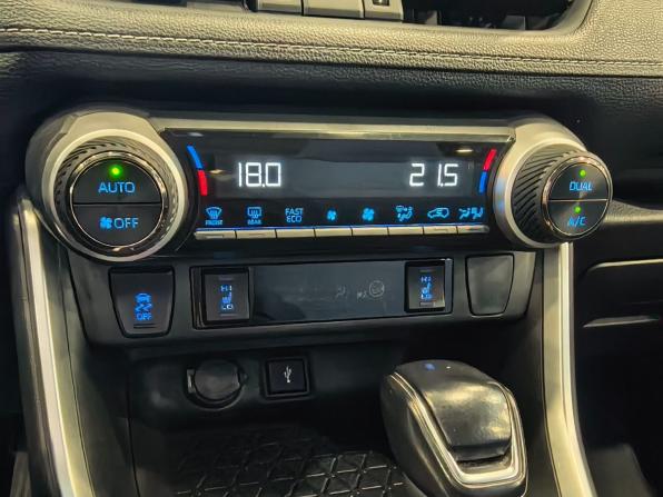 Toyota RAV4 V (XA50) с пробегом 2021 года, цена 3 429 000 рублей, 84846 км, внедорожник, Автокод Объявления