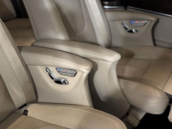 Mercedes-Benz V-Класс III (W447) Рестайлинг с пробегом 2022 года, цена 6 700 000 рублей, 66363 км, минивэн, Автокод Объявления
