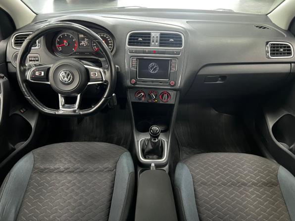 Volkswagen Polo V Рестайлинг с пробегом 2019 года, цена 1 050 000 рублей, 165767 км, седан, Автокод Объявления