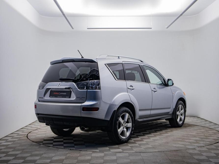 Mitsubishi Outlander II Москва  - изображение 5