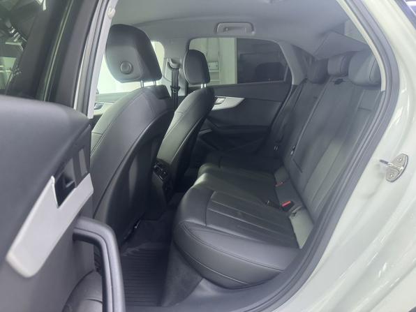 Audi A4 V (B9) Рестайлинг с пробегом 2021 года, цена 2 640 000 рублей, 121660 км, седан, Автокод Объявления