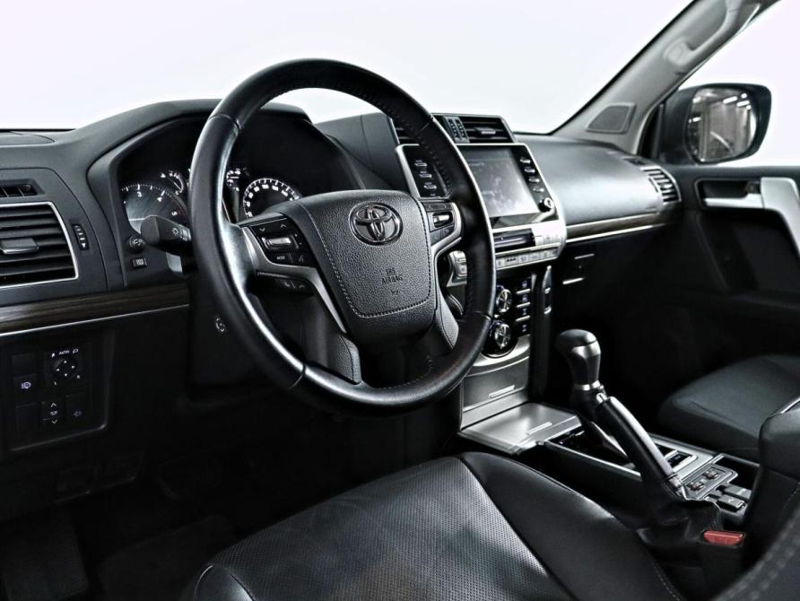 Toyota Land Cruiser Prado 150 Series Рестайлинг 3 Санкт-Петербург  - изображение 16