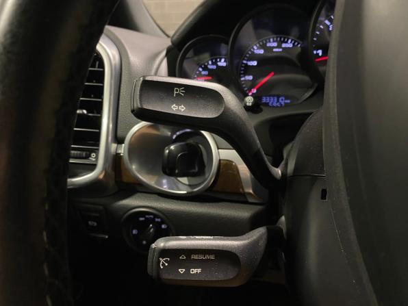 Porsche Cayenne II (958) с пробегом 2012 года, цена 2 200 000 рублей, 333309 км, внедорожник, Автокод Объявления