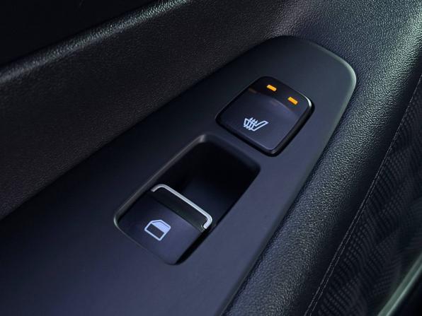 Hyundai Santa Fe IV с пробегом 2018 года, цена 2 999 000 рублей, 111117 км, внедорожник, Автокод Объявления