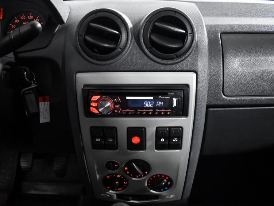 Renault Logan I Санкт-Петербург  - изображение 16