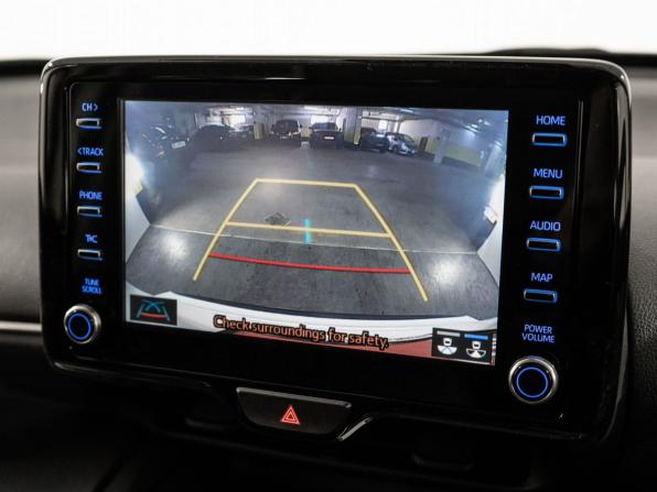 Toyota Yaris Cross I с пробегом 2022 года, цена 2 080 000 рублей, 32198 км, внедорожник, Автокод Объявления