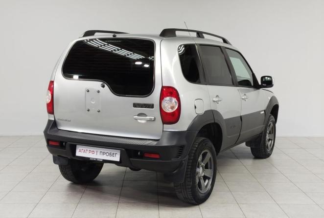 Chevrolet Niva I Рестайлинг с пробегом 2017 года, цена 822 000 рублей, 93667 км, внедорожник, Автокод Объявления