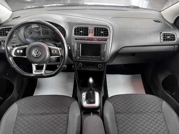 Volkswagen Polo V Рестайлинг с пробегом 2018 года, цена 1 345 000 рублей, 110742 км, седан, Автокод Объявления