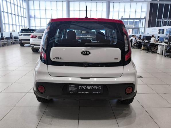 Kia Soul II Рестайлинг с пробегом 2018 года, цена 1 610 000 рублей, 82836 км, хэтчбек, Автокод Объявления