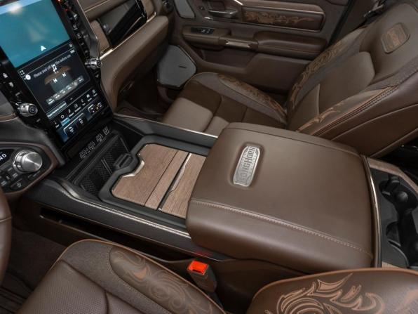 Ram 1500 V Рестайлинг с пробегом 2025 года, цена 11 300 000 рублей, 100 км, пикап, Автокод Объявления