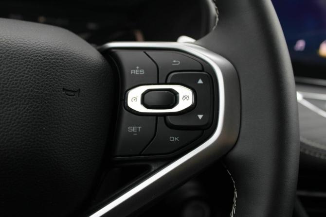 Haval Jolion I Рестайлинг 2 с пробегом 2025 года, цена 2 050 000 рублей, 18000 км, внедорожник, Автокод Объявления