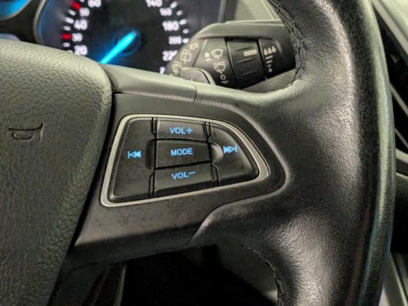 Ford Kuga II Рестайлинг с пробегом 2017 года, цена 1 490 000 рублей, 172633 км, внедорожник, Автокод Объявления