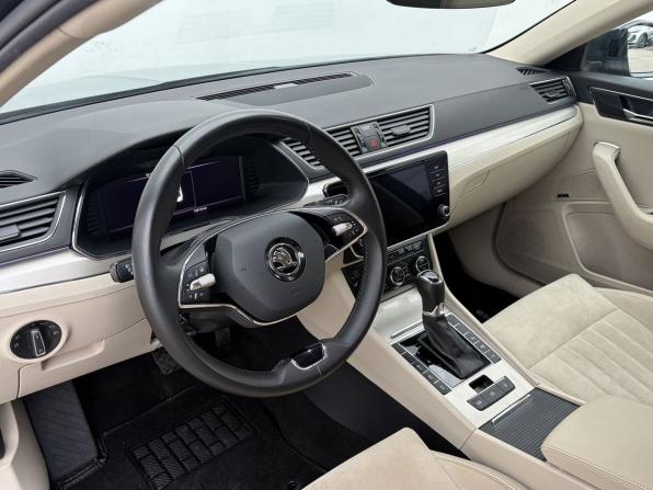Skoda Superb III Рестайлинг с пробегом 2020 года, цена 2 399 000 рублей, 158134 км, лифтбек, Автокод Объявления