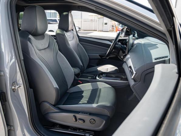Volkswagen ID.4 с пробегом 2022 года, цена 3 840 000 рублей, 49612 км, внедорожник, Автокод Объявления