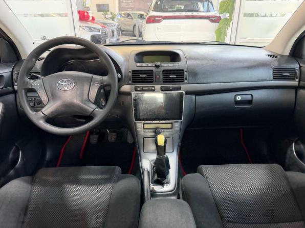 Toyota Avensis II с пробегом 2004 года, цена 750 000 рублей, 238337 км, лифтбек, Автокод Объявления