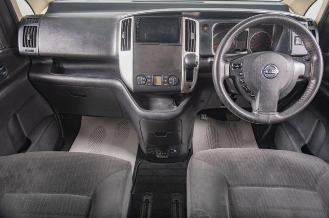 Nissan Serena III (C25) с пробегом 2008 года, цена 1 169 000 рублей, 208000 км, минивэн, Автокод Объявления