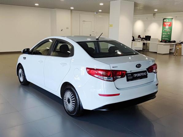 Kia Rio III Рестайлинг с пробегом 2015 года, цена 789 000 рублей, 152753 км, седан, Автокод Объявления