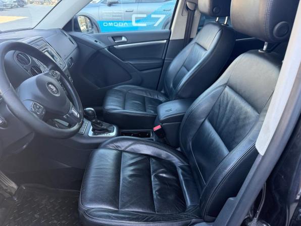 Volkswagen Tiguan I Рестайлинг с пробегом 2012 года, цена 1 044 000 рублей, 322852 км, внедорожник, Автокод Объявления