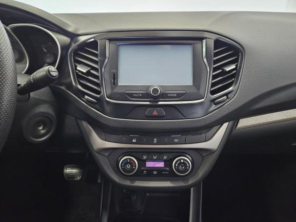 Lada (ВАЗ) Vesta I с пробегом 2019 года, цена 987 000 рублей, 63119 км, седан, Автокод Объявления