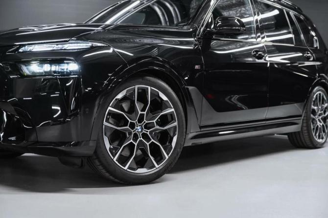 Новый BMW X7 I (G07) Рестайлинг 2026 года, цена 17 600 000 рублей, внедорожник, Автокод Объявления