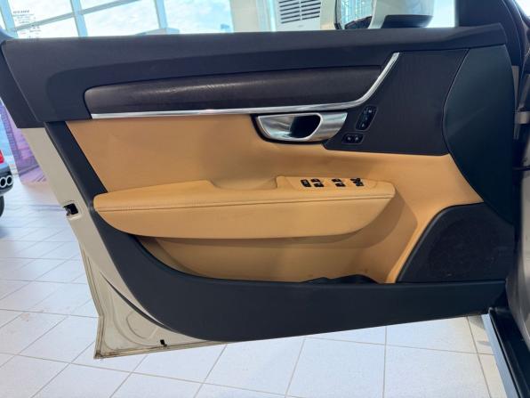 Volvo V90 Cross Country I с пробегом 2018 года, цена 3 175 900 рублей, 136164 км, универсал, Автокод Объявления