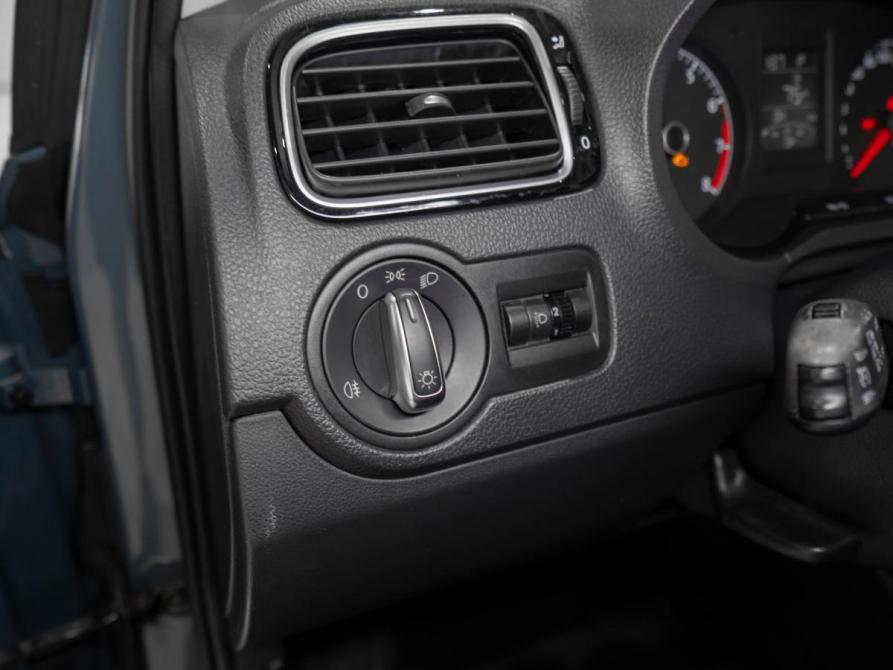 Volkswagen Polo V Рестайлинг Москва  - изображение 18