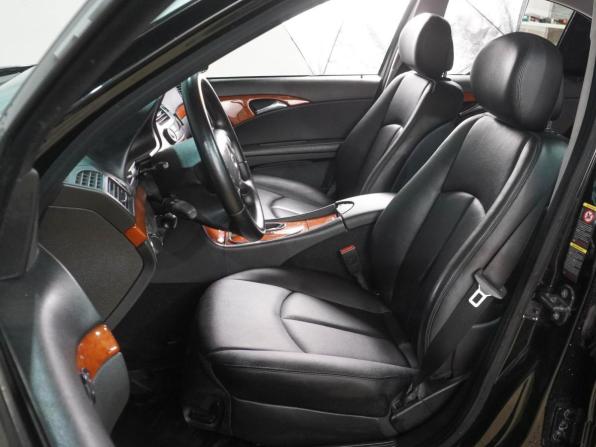 Mercedes-Benz E-Класс III (W211 S211) Рестайлинг с пробегом 2007 года, цена 999 000 рублей, 266739 км, седан, Автокод Объявления