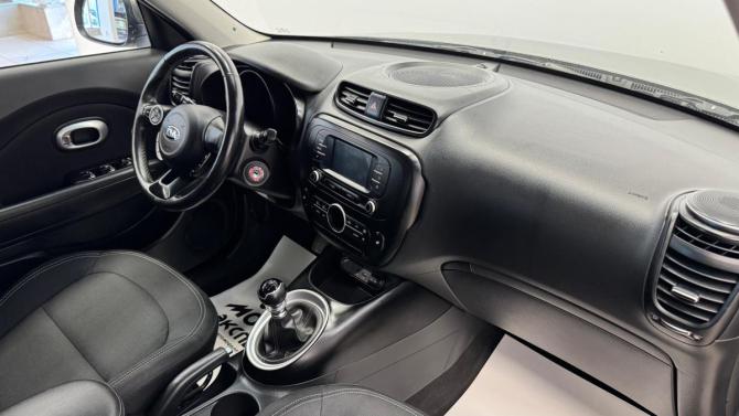 Kia Soul II Рестайлинг с пробегом 2018 года, цена 1 450 000 рублей, 75991 км, хэтчбек, Автокод Объявления