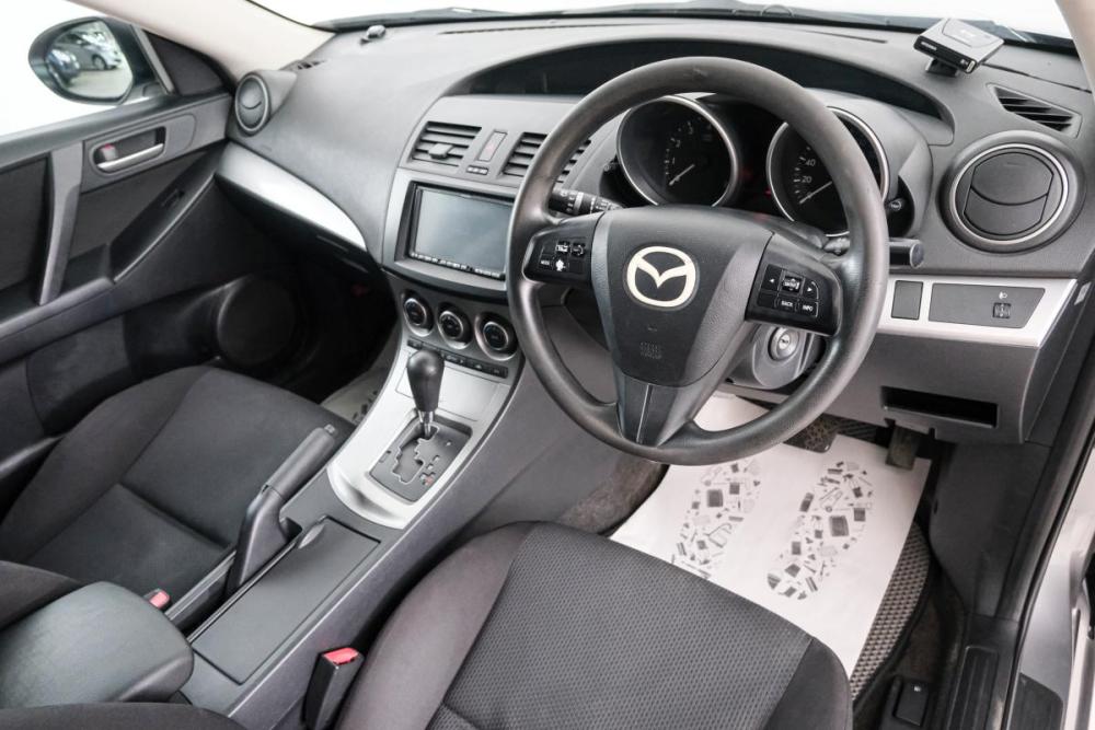 Mazda Axela II Красноярск  - изображение 9