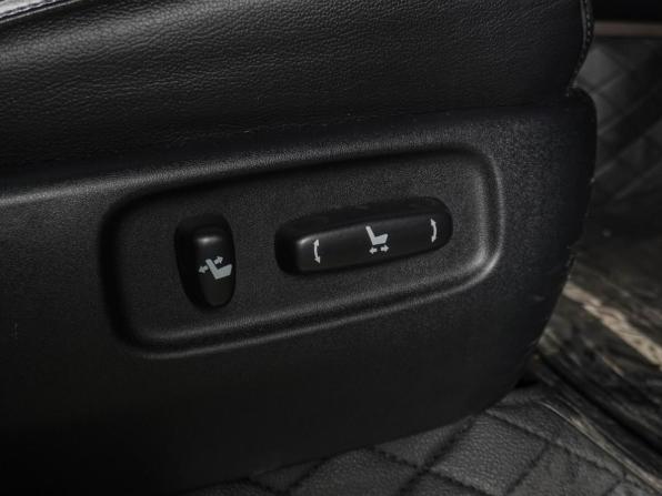Toyota Land Cruiser 200 Series с пробегом 2011 года, цена 3 499 000 рублей, 274465 км, внедорожник, Автокод Объявления