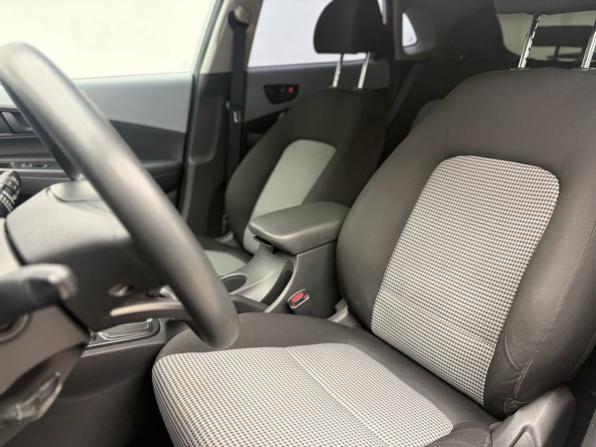Hyundai Kona I с пробегом 2018 года, цена 1 579 000 рублей, 69056 км, внедорожник, Автокод Объявления