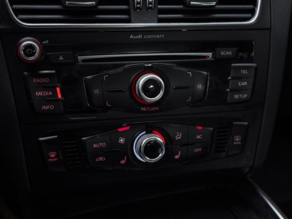 Audi Q5 I (8R) Рестайлинг с пробегом 2013 года, цена 2 099 000 рублей, 157272 км, внедорожник, Автокод Объявления