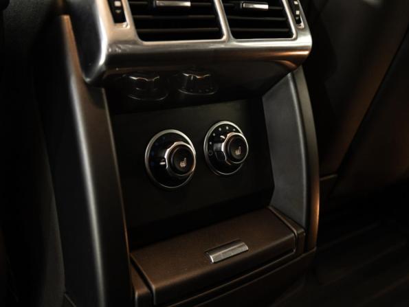Land Rover Range Rover III Рестайлинг 2 с пробегом 2012 года, цена 1 844 585 рублей, 325729 км, внедорожник, Автокод Объявления