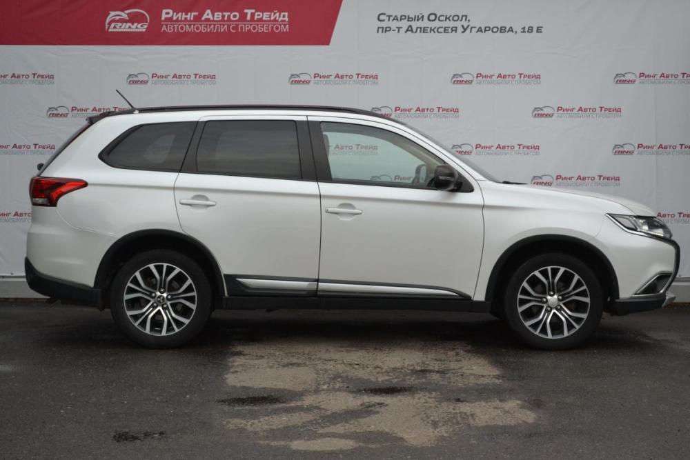 Mitsubishi Outlander III Рестайлинг 2 Старый Оскол  - изображение 7
