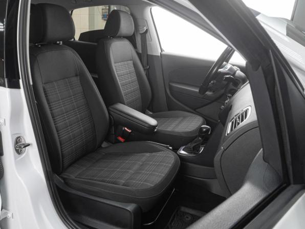 Volkswagen Polo V Рестайлинг с пробегом 2016 года, цена 1 369 000 рублей, 159138 км, седан, Автокод Объявления
