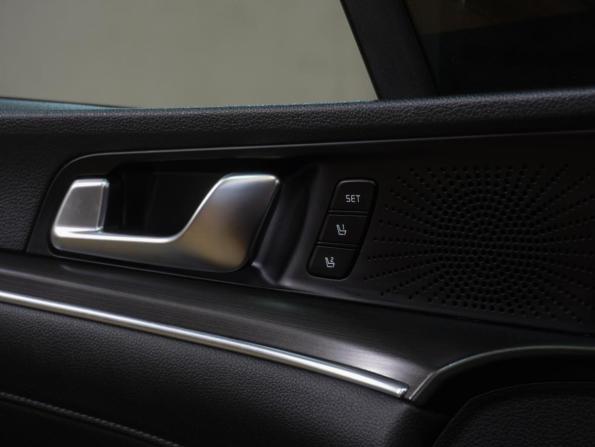 Kia K5 III с пробегом 2021 года, цена 2 499 000 рублей, 127894 км, седан, Автокод Объявления