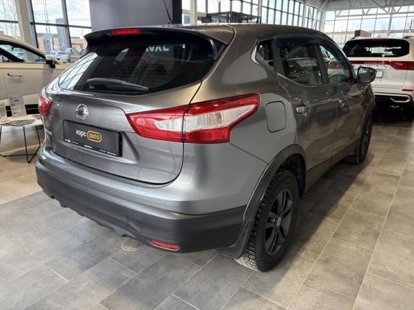 Nissan Qashqai II с пробегом 2016 года, цена 1 800 000 рублей, 51421 км, внедорожник, Автокод Объявления