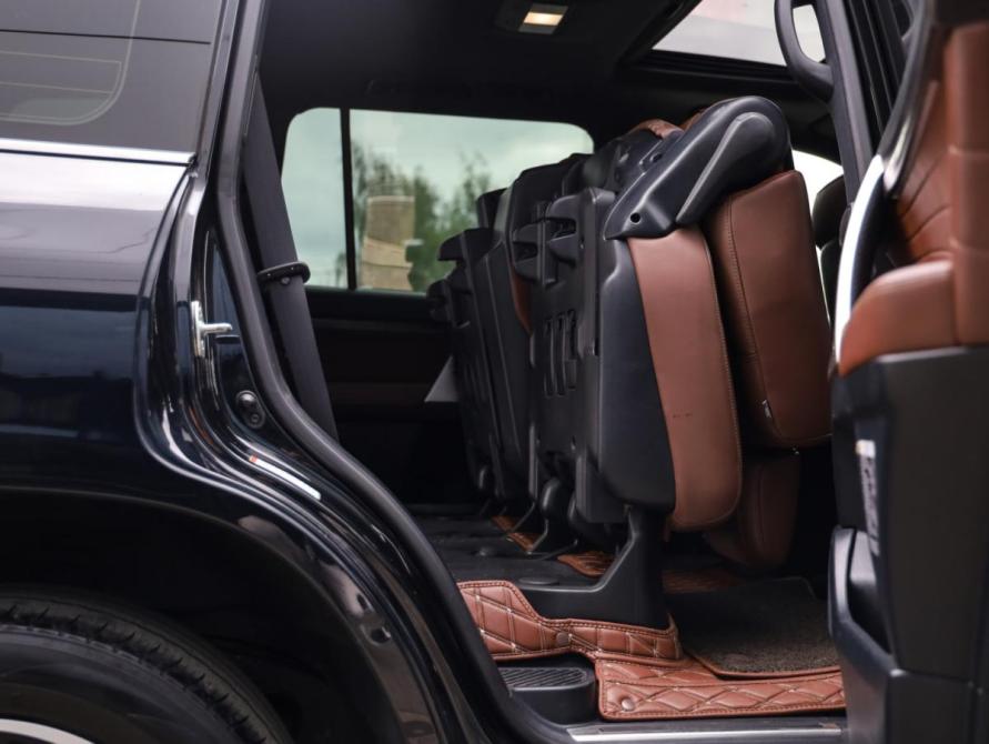 Toyota Land Cruiser 200 Series Рестайлинг 2 Санкт-Петербург  - изображение 36