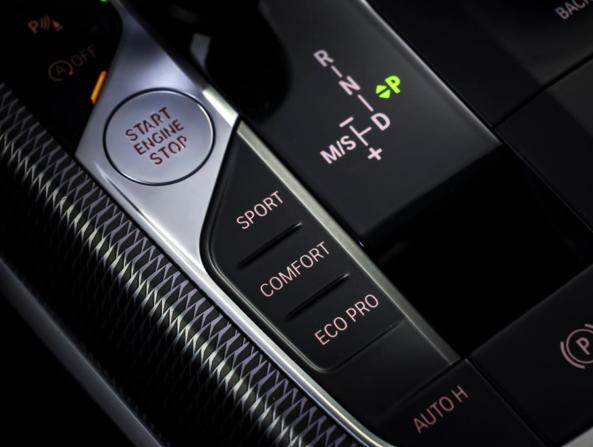 BMW 3 серии VII (G2x) с пробегом 2020 года, цена 3 990 000 рублей, 84000 км, седан, Автокод Объявления
