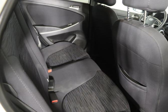 Hyundai Solaris I Рестайлинг с пробегом 2014 года, цена 949 990 рублей, 114643 км, хэтчбек, Автокод Объявления