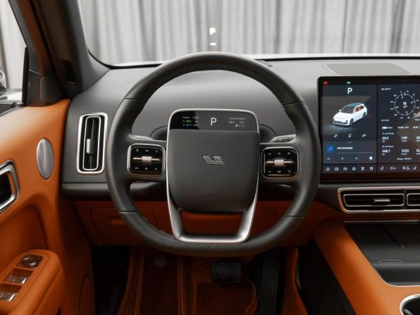 Li Auto (Lixiang) L7 I с пробегом 2023 года, цена 6 050 000 рублей, 48100 км, внедорожник, Автокод Объявления