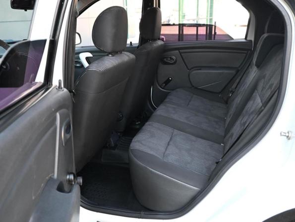 Renault Logan I Рестайлинг с пробегом 2014 года, цена 454 000 рублей, 176197 км, седан, Автокод Объявления