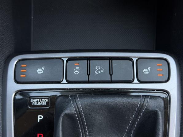 Hyundai Creta I Рестайлинг с пробегом 2021 года, цена 1 900 000 рублей, 151170 км, внедорожник, Автокод Объявления