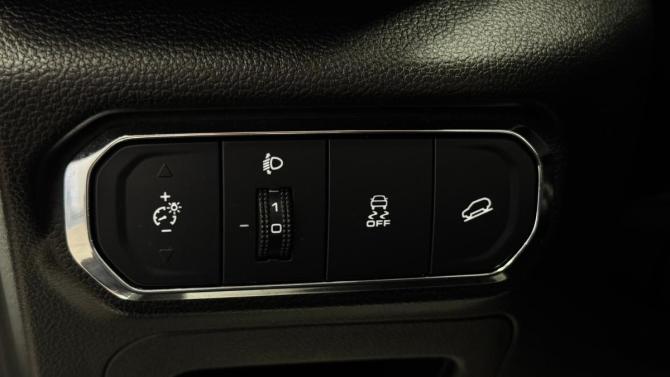 Haval Jolion I с пробегом 2023 года, цена 1 900 000 рублей, 71980 км, внедорожник, Автокод Объявления