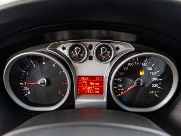 Ford Focus II Рестайлинг с пробегом 2011 года, цена 578 000 рублей, 245027 км, седан, Автокод Объявления