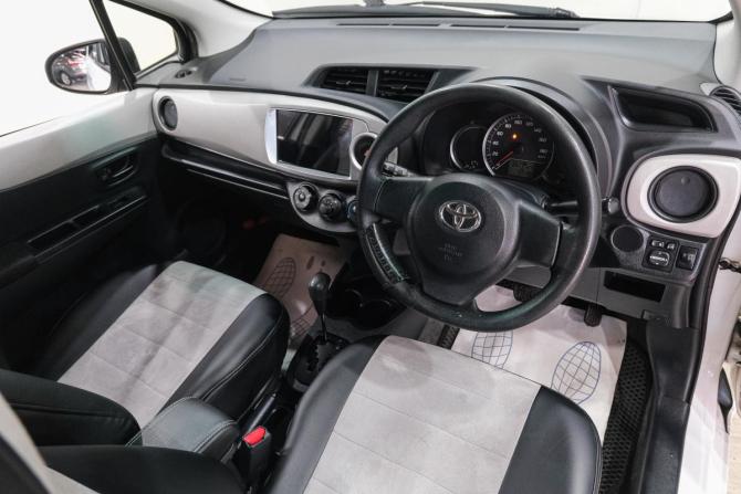 Toyota Vitz III (XP130) с пробегом 2013 года, цена 739 000 рублей, 156000 км, хэтчбек, Автокод Объявления
