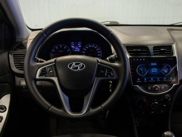 Hyundai Solaris I Рестайлинг с пробегом 2016 года, цена 985 000 рублей, 115318 км, седан, Автокод Объявления