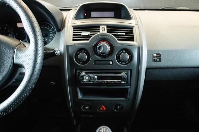 Renault Megane II Рестайлинг с пробегом 2007 года, цена 430 000 рублей, 249940 км, седан, Автокод Объявления